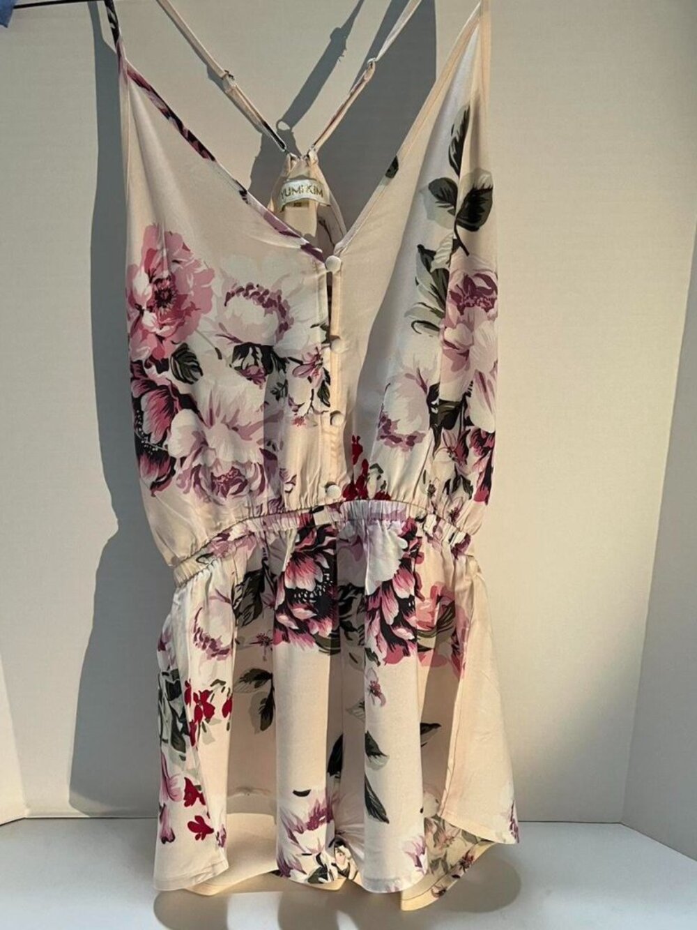 Yumi Kim Pink Floral Romper w/Adjustable Straps – NWT – Size XS